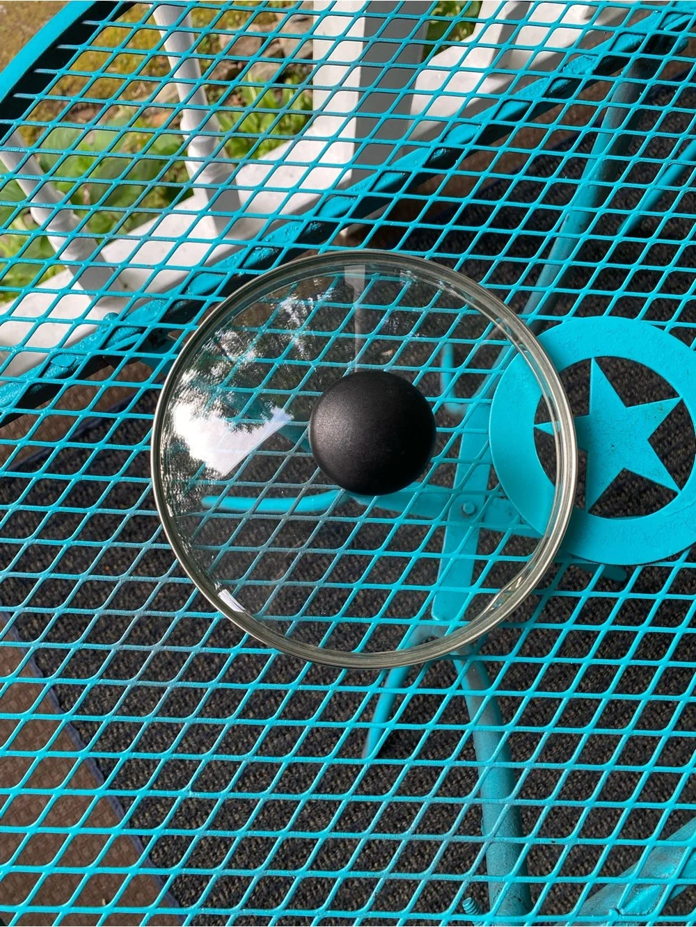 Set of Two Glass Cooking Pot Lids with Black Knobs
